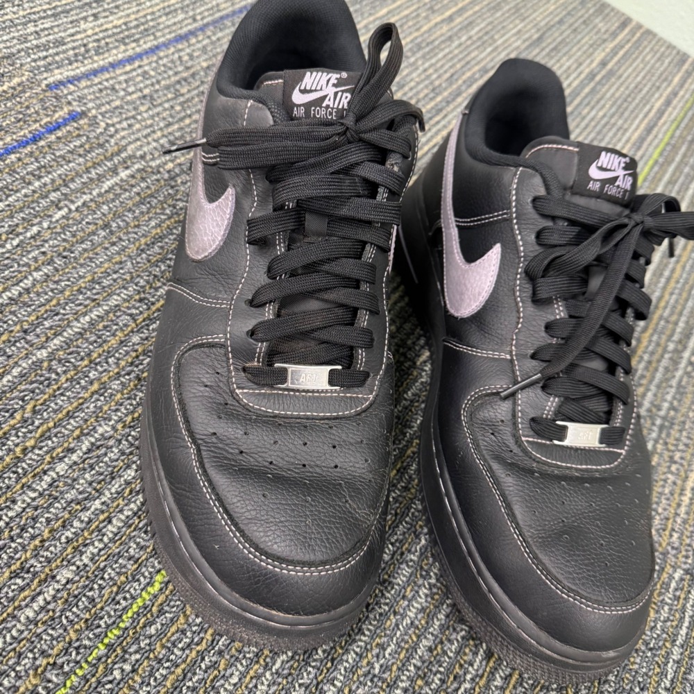 Nike Air Force 1 07 Low Mens Size 13 Black Lilac Excellent HQ2037-001 Sneakers